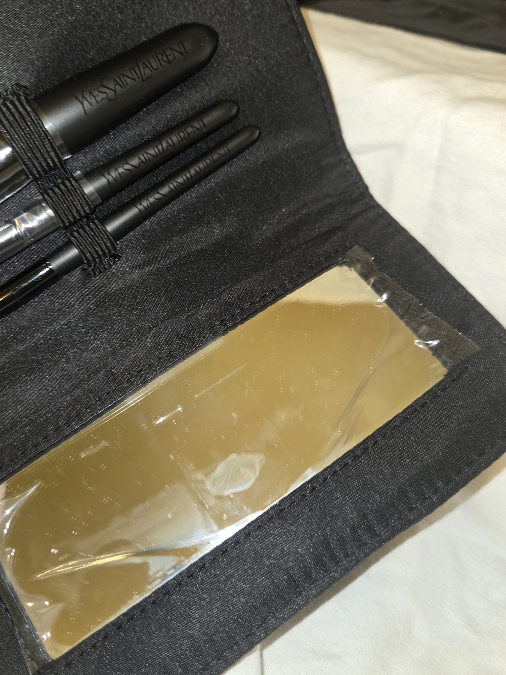 Yves Saint Laurent Black Makeup Brush Set + Bookmark With Charms - Picture 9 of 10